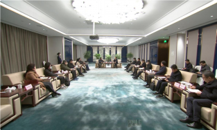 2023精准医疗分会帮扶阜阳地区刘玉杰市长会见洪专教授一行